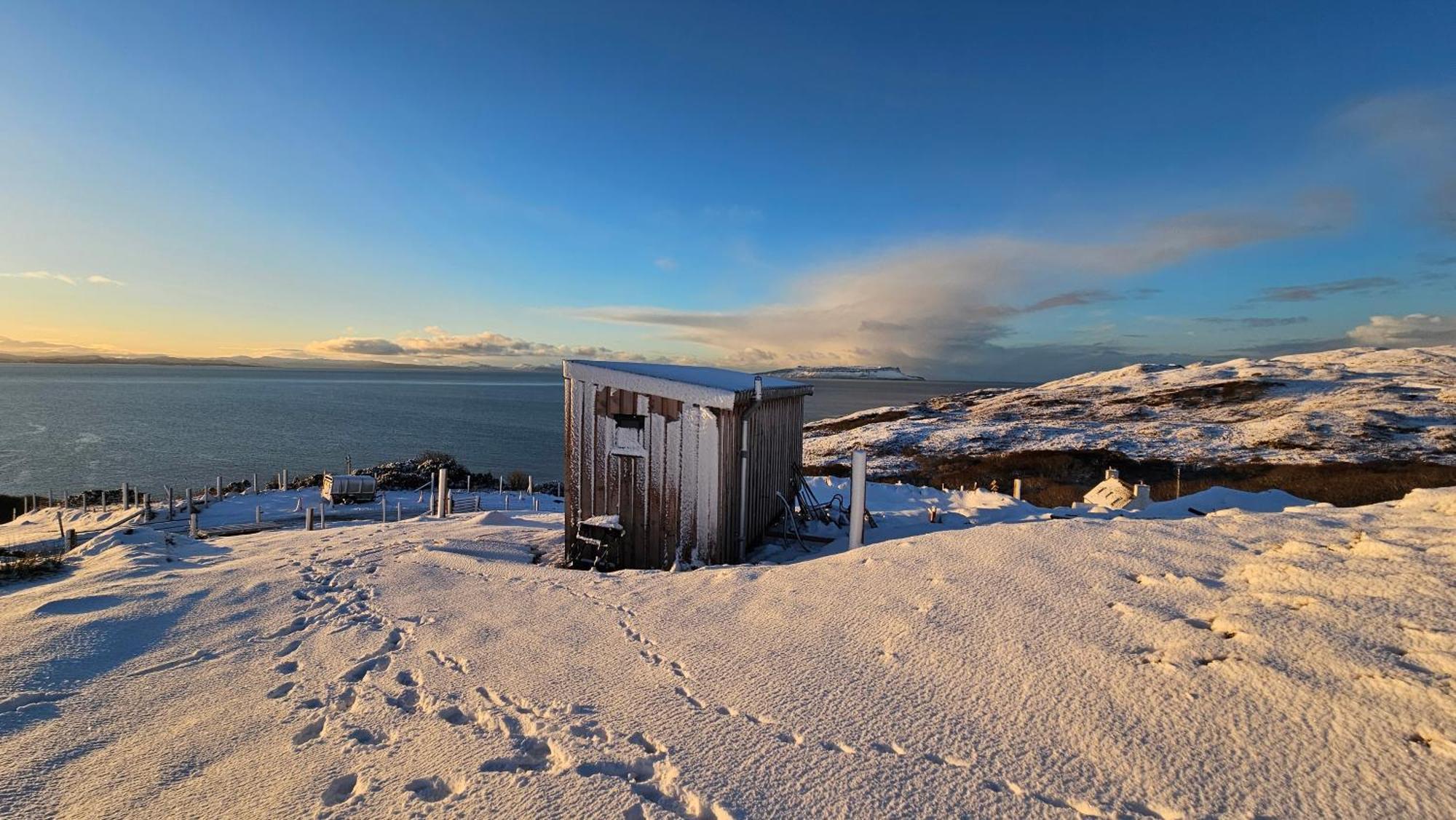 Hut On The Hill Villa Aird of Sleat Exterior photo